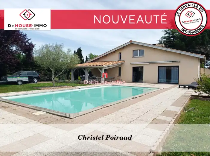 Maison 6 pièces de 145 m² - Ambarès-et-Lagrave (33440)