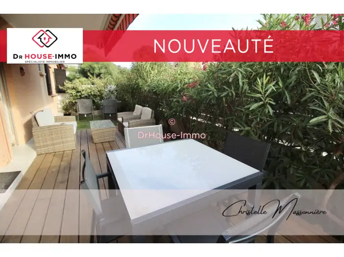 Appartement 2 pièces de 40 m² - Cavalaire-sur-Mer (83240)