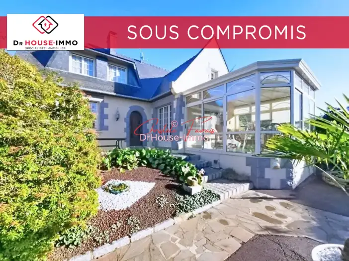 Maison 8 pièces de 150 m² - Louvigné-du-Désert (35420)