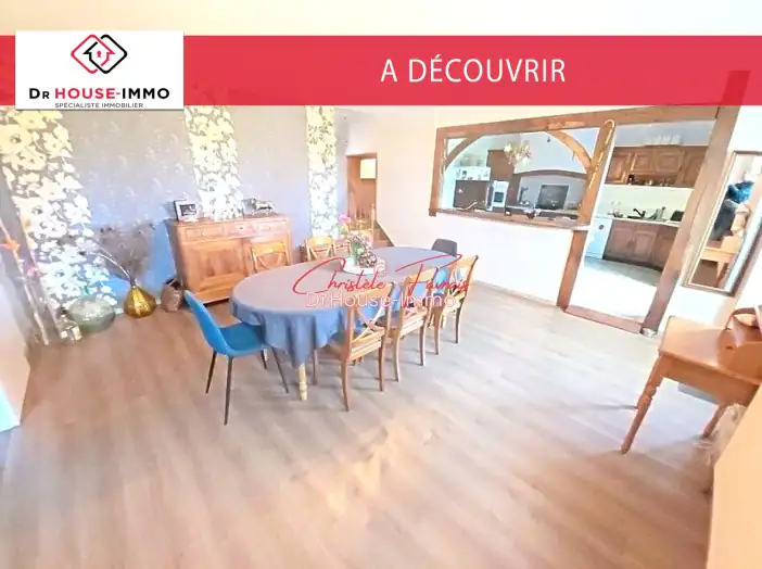 Maison 6 pièces de 139 m² - Saint-Georges-de-Reintembault (35420)