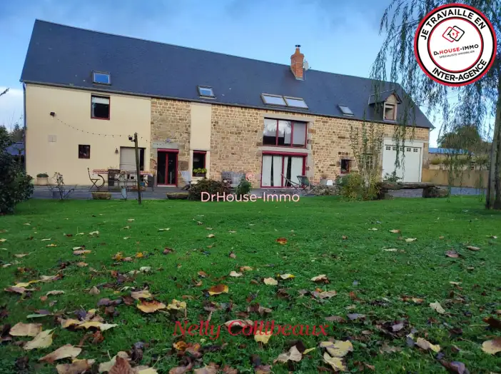 Maison 7 pièces de 225 m² - Vire Normandie (14500)