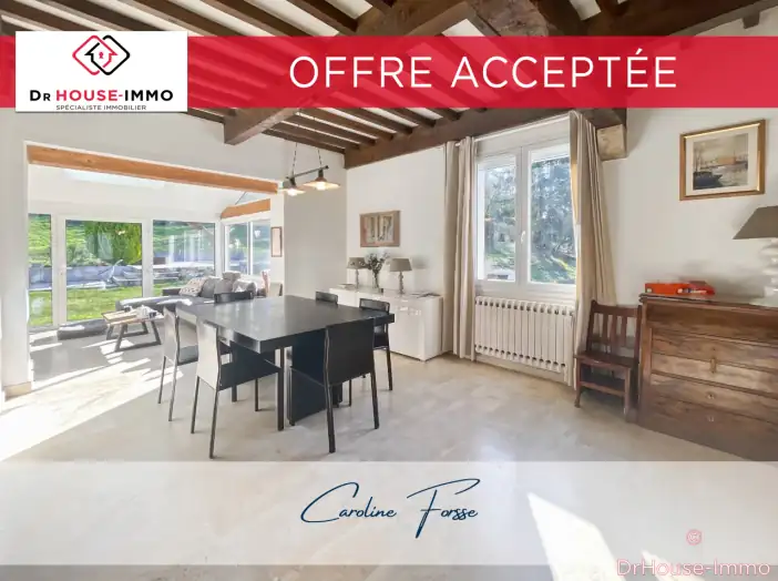 Maison 8 pièces de 285 m² - Saint-Céré (46400)