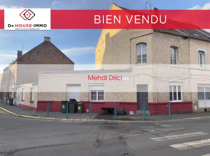 Immeuble 8 pièces de 170 m² - Waziers (59119)