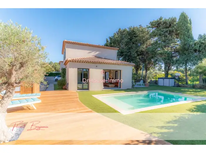 Maison 5 pièces de 145 m² - Ollioules (83190)