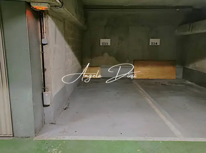 Parking / Box de 13 m² - Antony (92160)