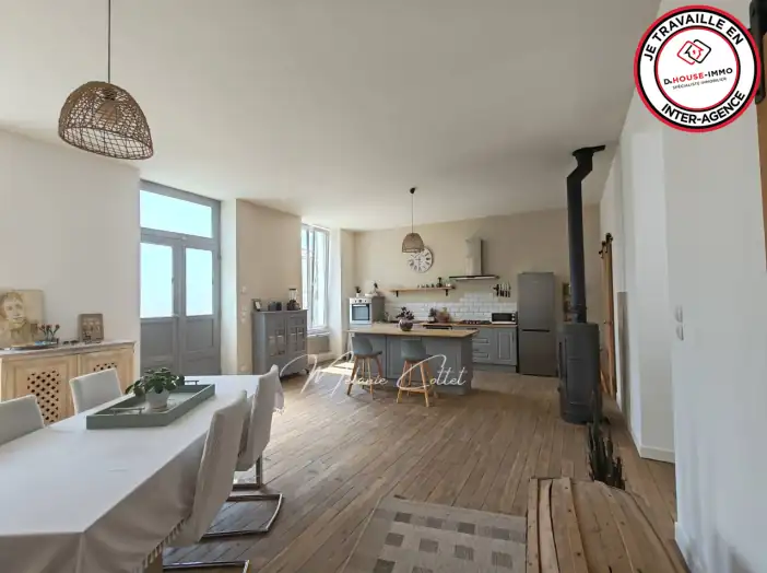 Maison 5 pièces de 149 m² - La Taillée (85450)