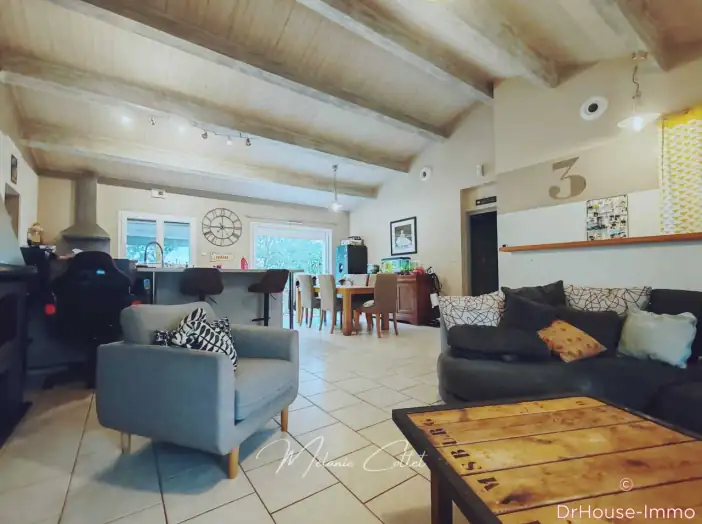 Maison 5 pièces de 114 m² - Puyravault (85450)