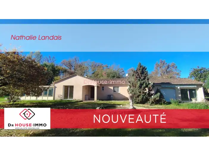 Maison 9 pièces de 270 m² - Carsac-de-Gurson (24610)