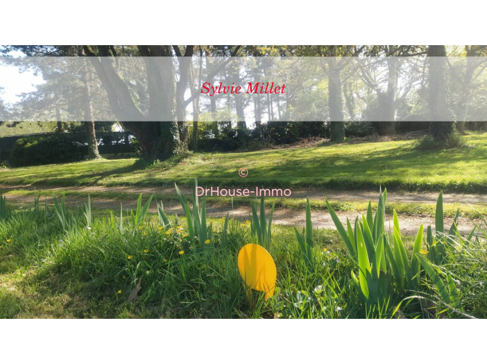 Terrain de 800m²