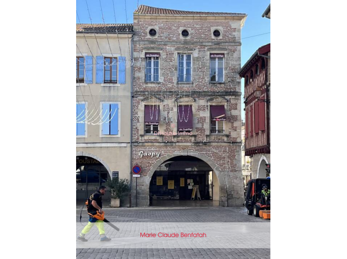 Immeuble de 404m² - 5 pièces