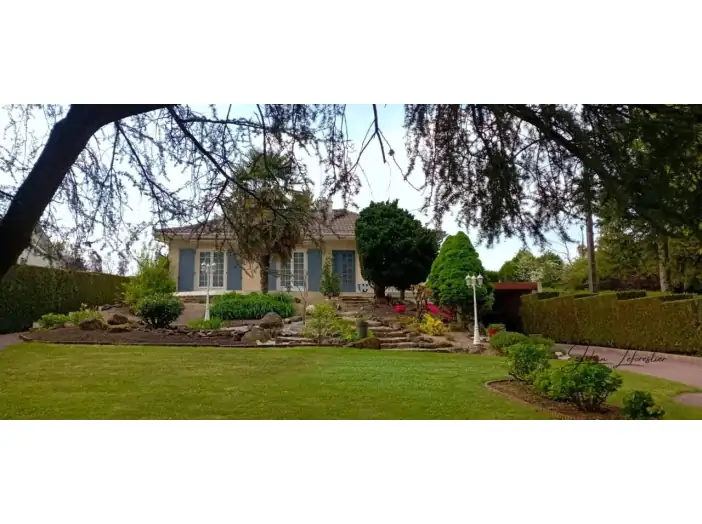 Image des la section Servies