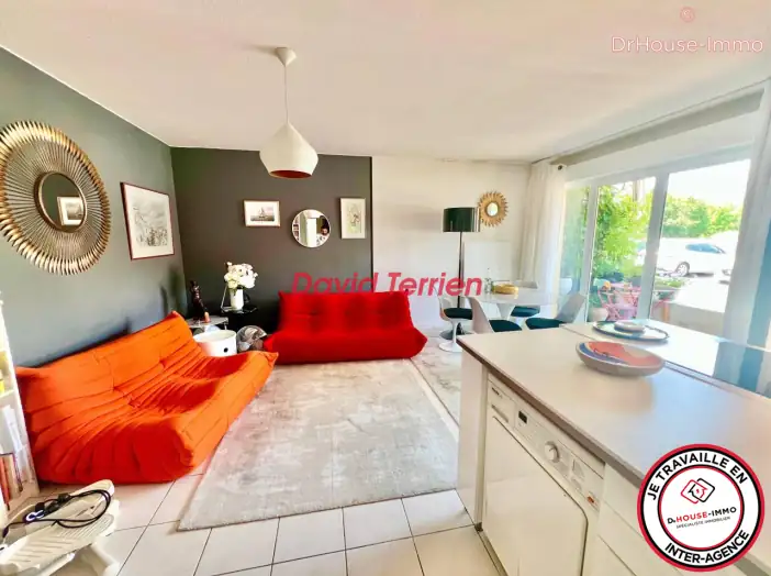 Appartement 2 pièces de 49 m² - Ambarès-et-Lagrave (33440)