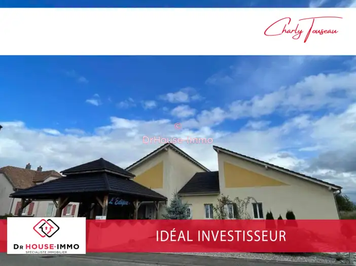 Maison 7 pièces de 350 m² - Rumersheim-le-Haut (68740)