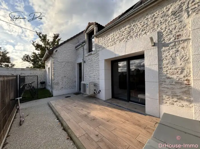 Maison 5 pièces de 92 m² - La Chapelle-Saint-Mesmin (45380)