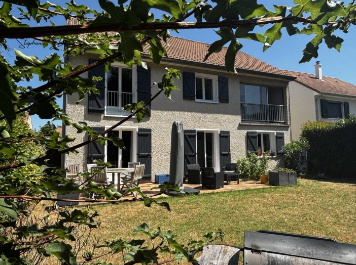 Maison de 174m² - 6 pièces