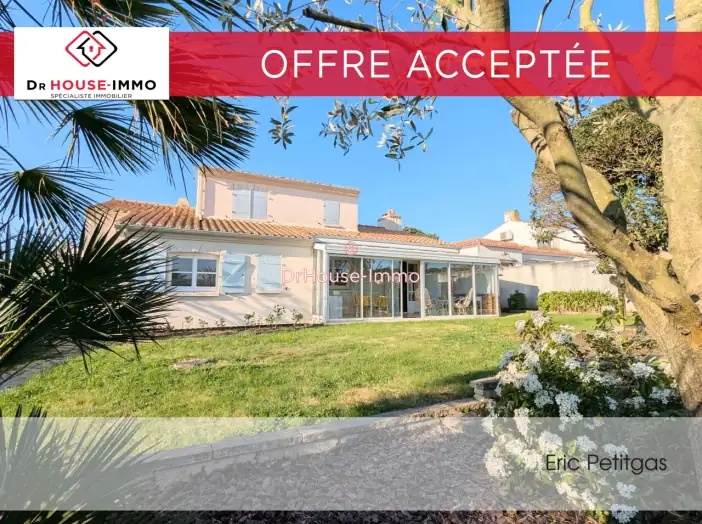 Maison 6 pièces de 135 m² - Sables-d'Olonne (85100)