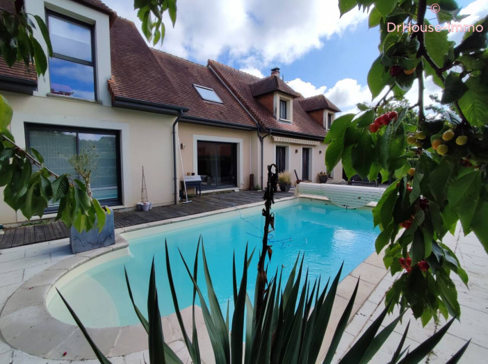 Maison de 212m² - 7 pièces