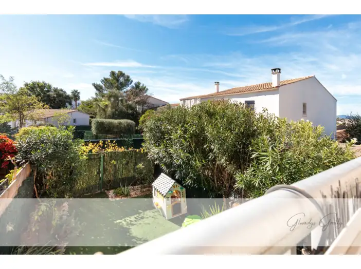 Maison 4 pièces de 90 m² - Saint-Raphaël (83700)