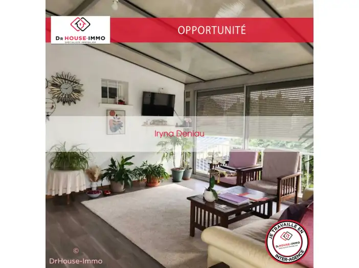 Immeuble 10 pièces de 210 m² - Châteauroux (36000)