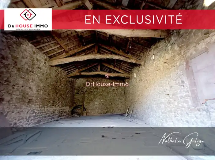 Bien immobilier de 250 m² - Saint-Victor (07410)