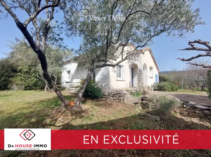 Maison 5 pièces de 117 m² - Saint-Saturnin-lès-Apt (84490)
