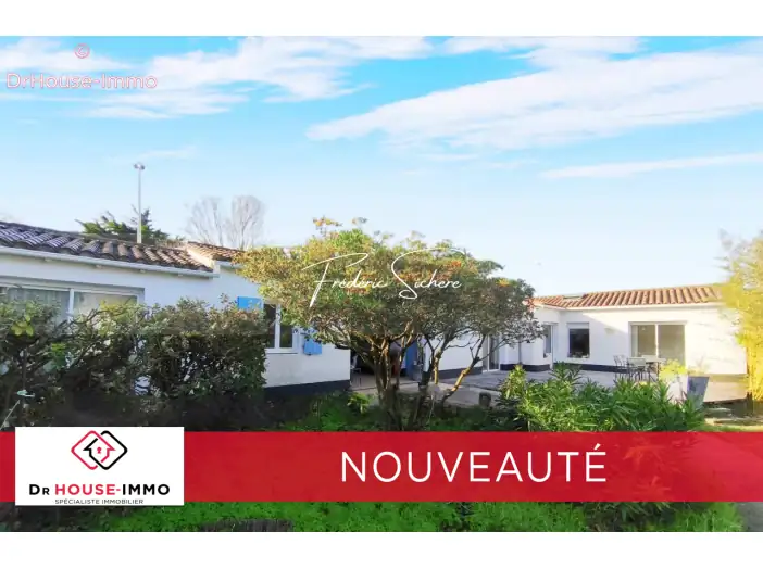 Maison 4 pièces de 114 m² - Le Bois-Plage-en-Ré (17580)