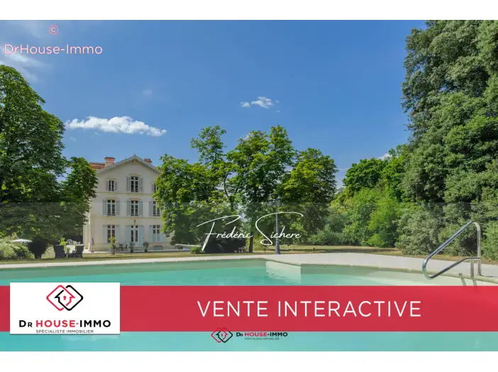 Maison 13 pièces de 341 m² - Saint-Jean-d'Angély (17400)