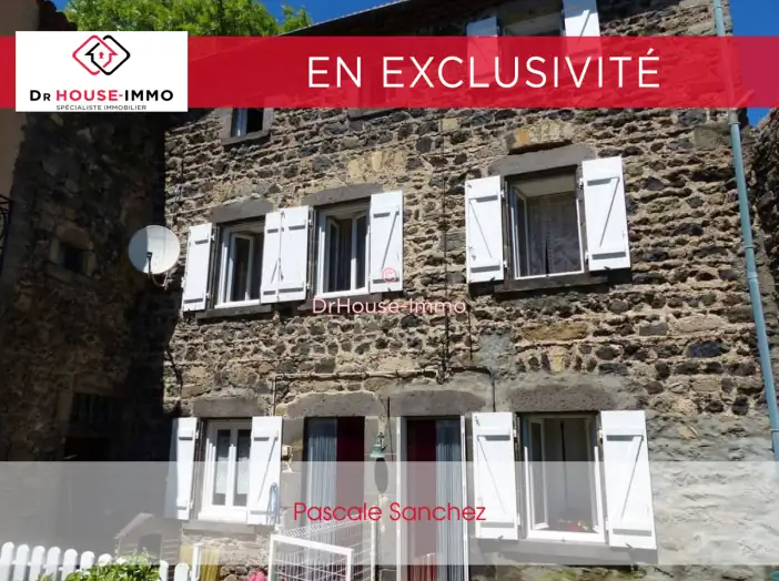Maison 6 pièces de 95 m² - Aydat (63970)