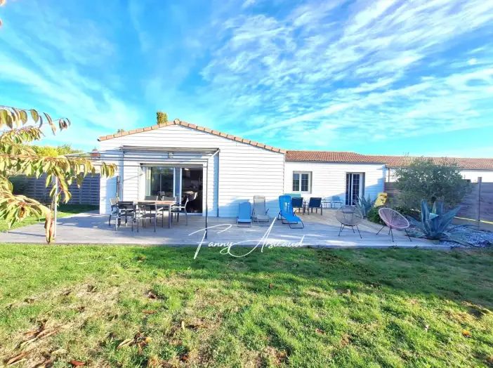 Maison 4 pièces de 93 m² - Andilly (17230)