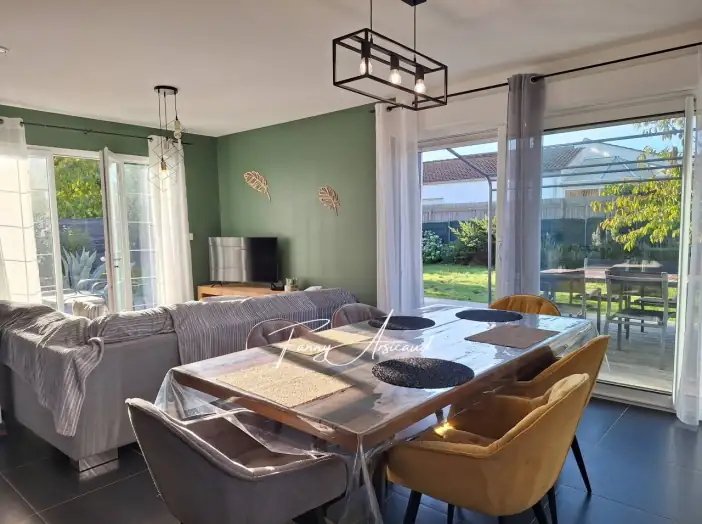 Maison 4 pièces de 93 m² - Andilly (17230)