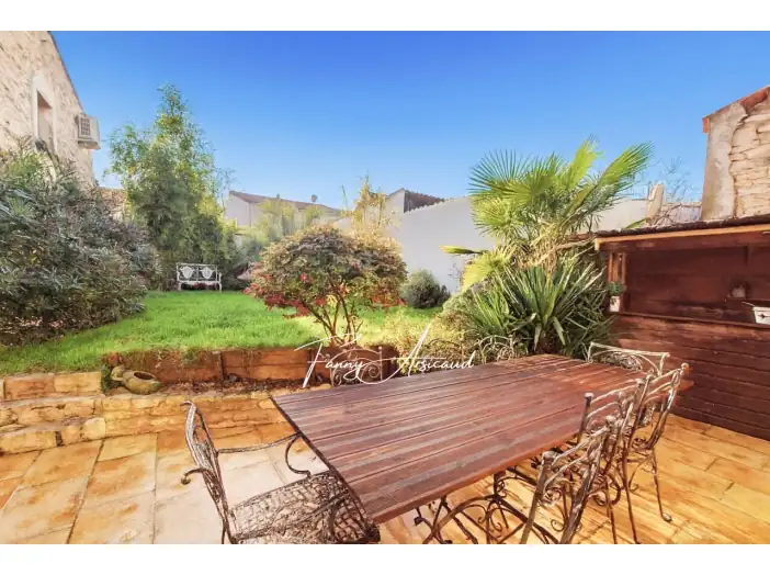 Maison 6 pièces de 180 m² - L'Île-d'Elle (85770)