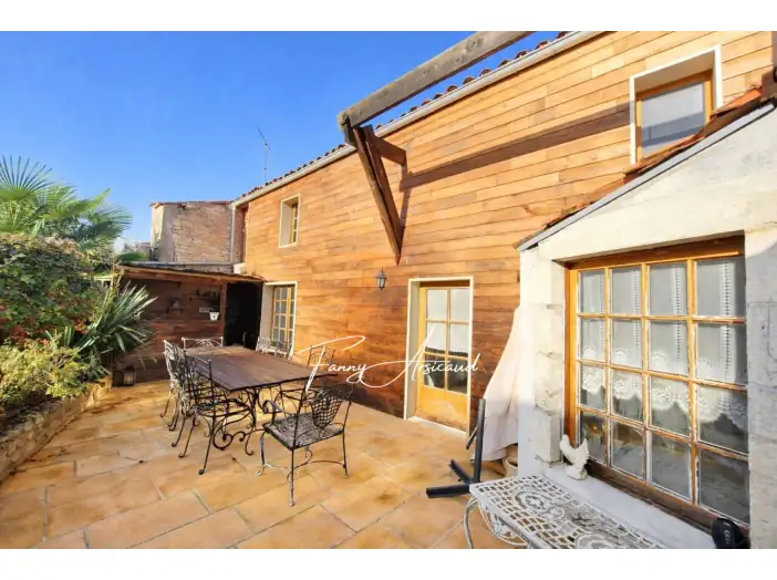 Maison 6 pièces de 180 m² - L'Île-d'Elle (85770)