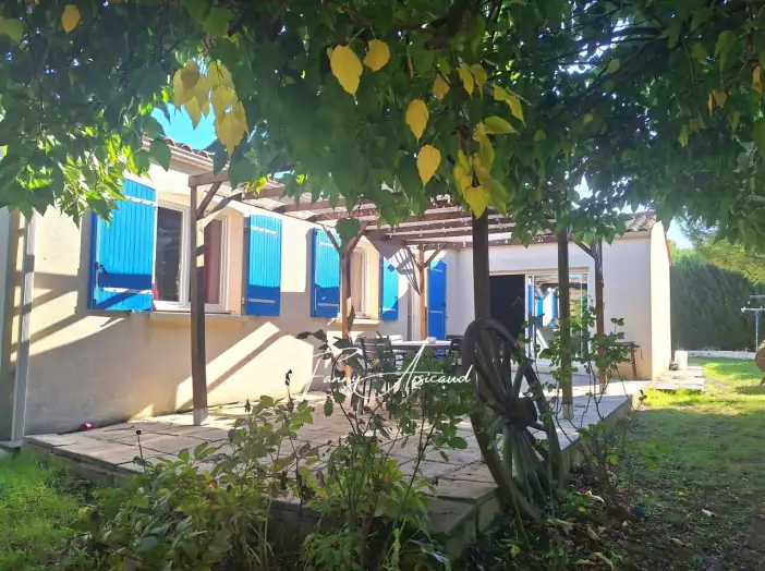 Maison 7 pièces de 123 m² - La Ronde (17170)