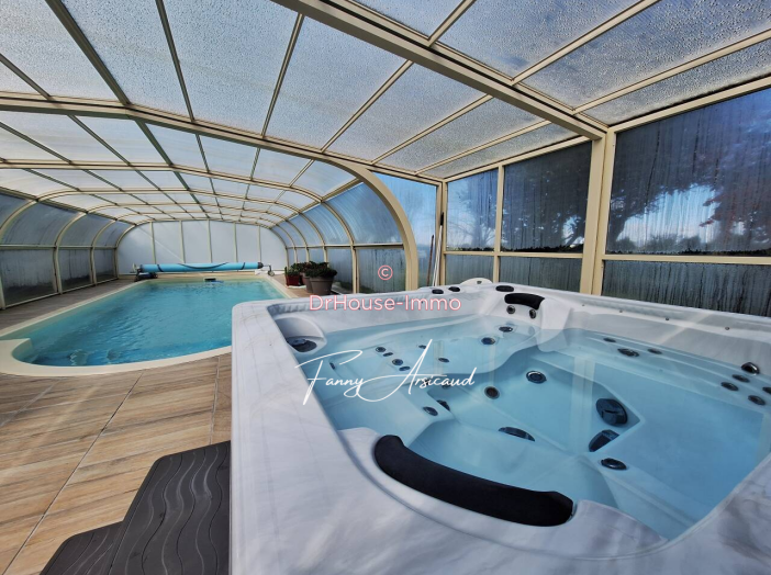 Maison de 258m² - 11 pièces