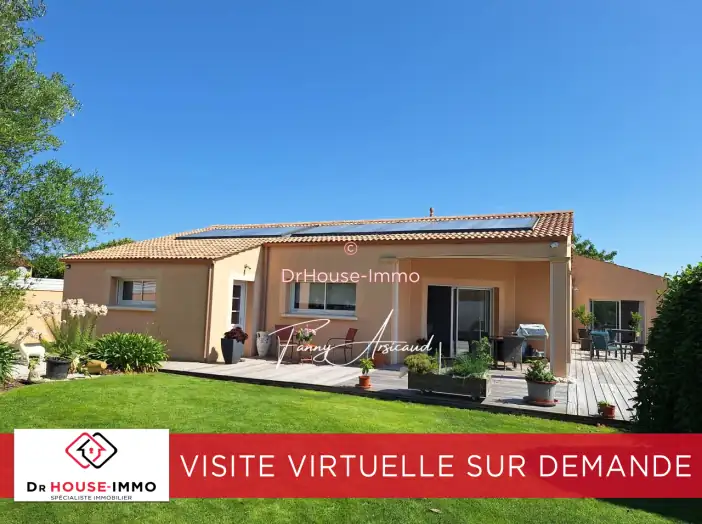 Maison 7 pièces de 175 m² - Vix (85770)