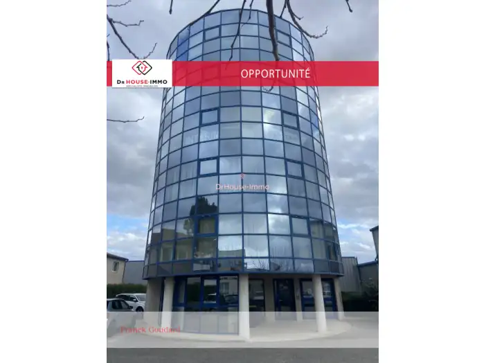 Bureau 5 pièces de 135 m² - Valence (26000)