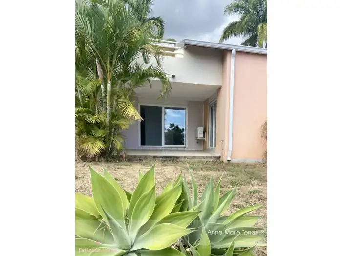 Appartement 4 pièces de 83 m² - Saint-Paul (97460)