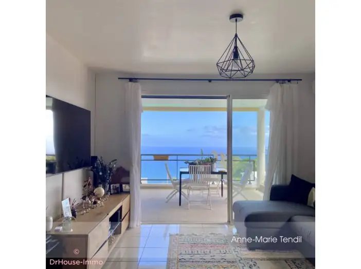 Maison 7 pièces de 160 m² - Possession (97419)