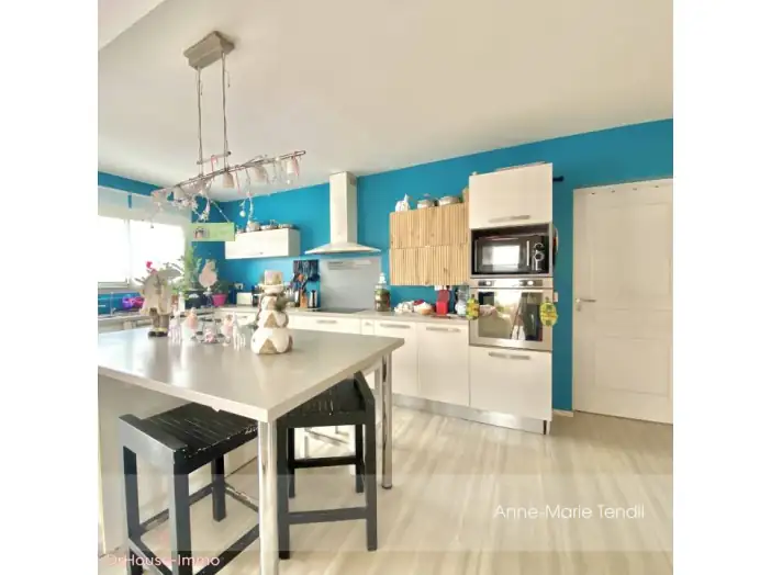 Maison 7 pièces de 148 m² - Tampon (97430)