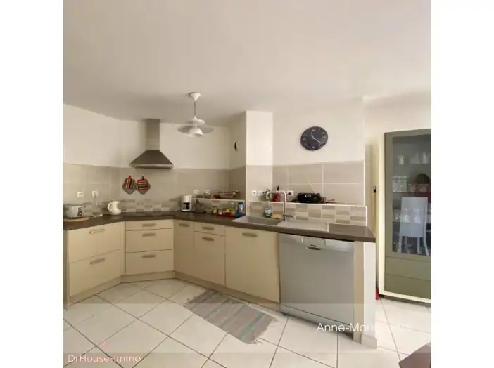 Appartement 3 pièces de 61 m² - Saint-André (97440)