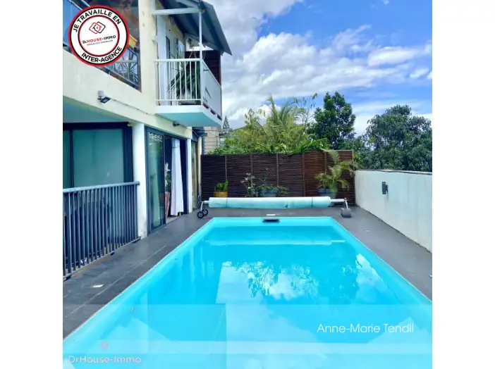 Maison 7 pièces de 160 m² - Possession (97419)