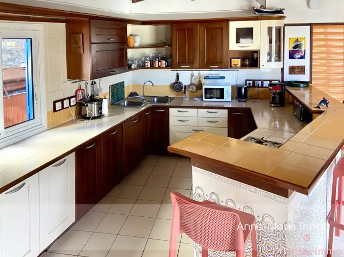 Maison 5 pièces de 104 m² - Saint-Pierre (97410)