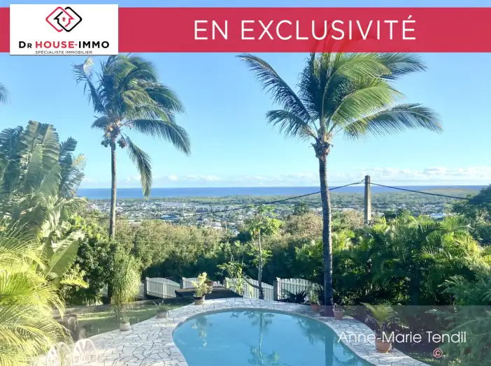 Maison 7 pièces de 145 m² - Étang-Salé (97427)