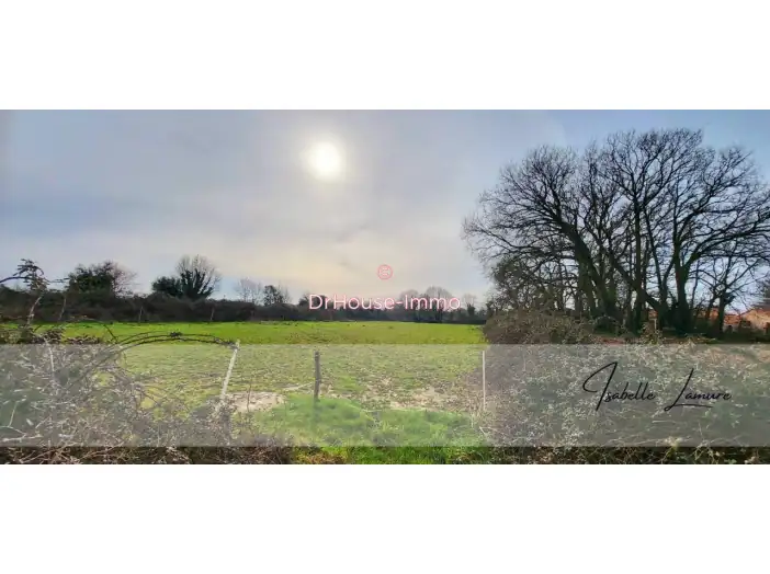 Terrain de 3 330 m² - Jard-sur-Mer (85520)