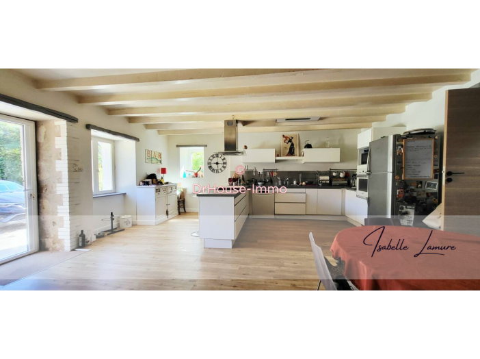 Maison de 218m² - 7 pièces