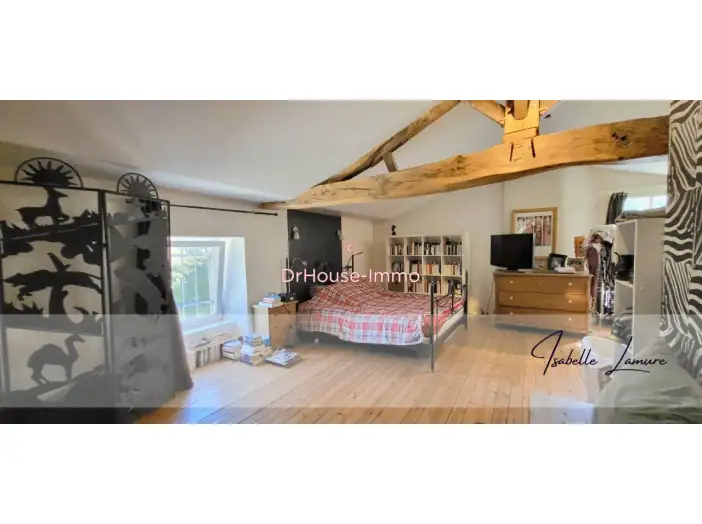 Maison 7 pièces de 218 m² - Aubigny (85430)