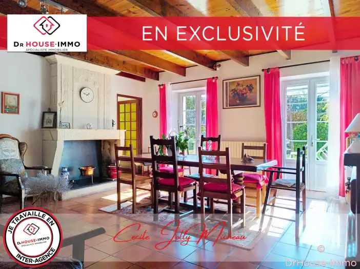 Maison 7 pièces de 185 m² - Saint-Paul (33390)