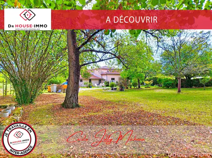 Maison 7 pièces de 185 m² - Saint-Paul (33390)