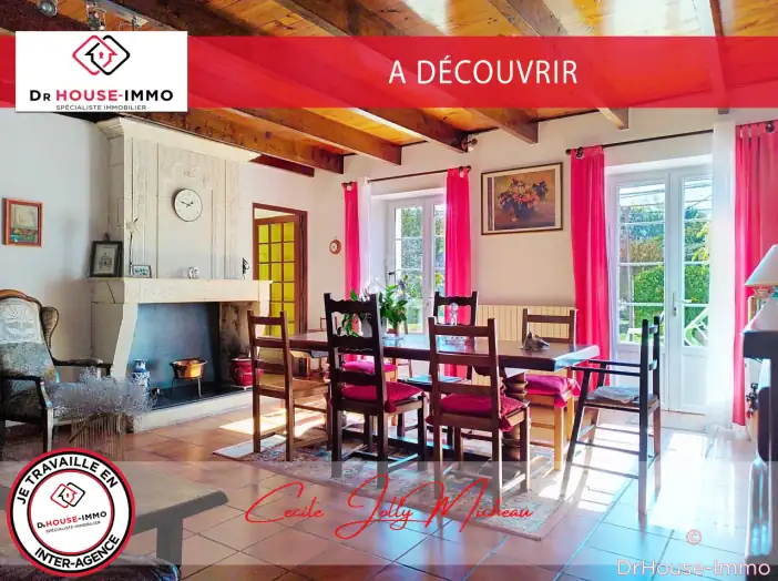 Maison 7 pièces de 185 m² - Saint-Paul (33390)