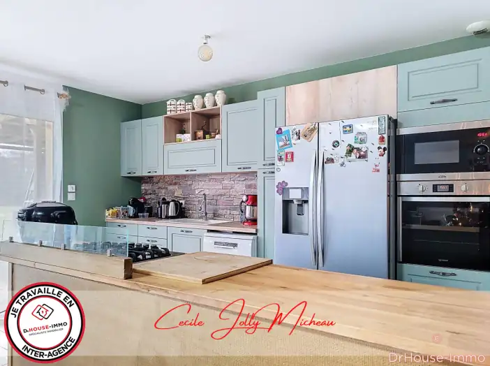 Maison 4 pièces de 105 m² - Laruscade (33620)